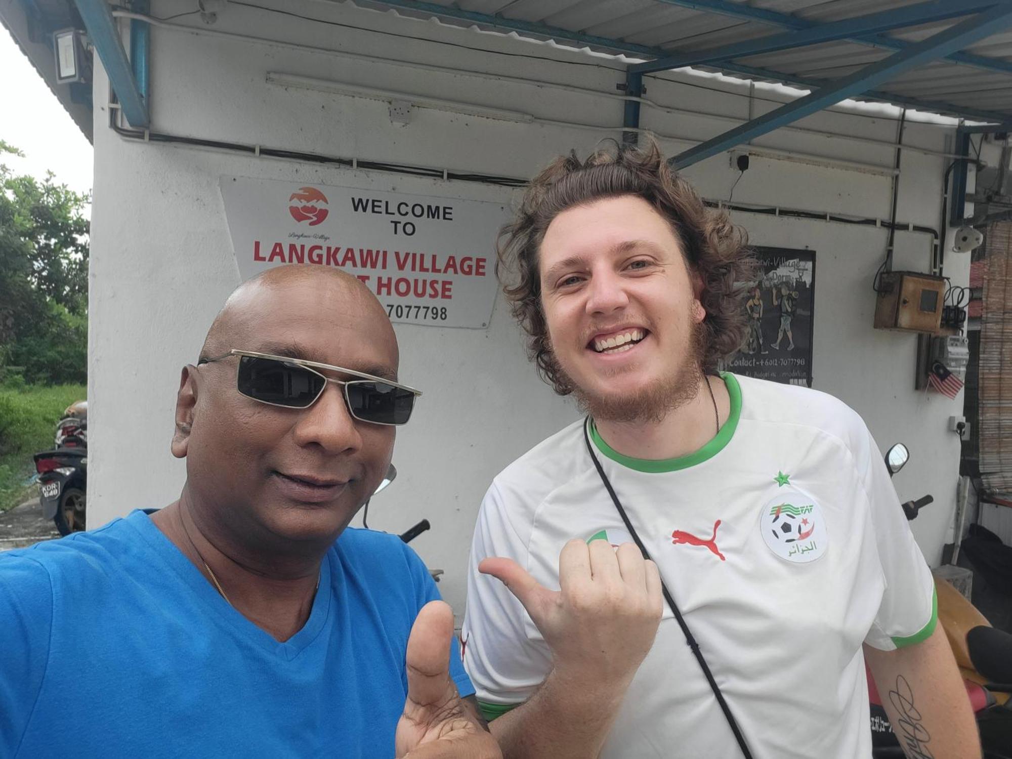 Langkawi-Village Mix Dormitory ปันไตเจอนัง ภายนอก รูปภาพ